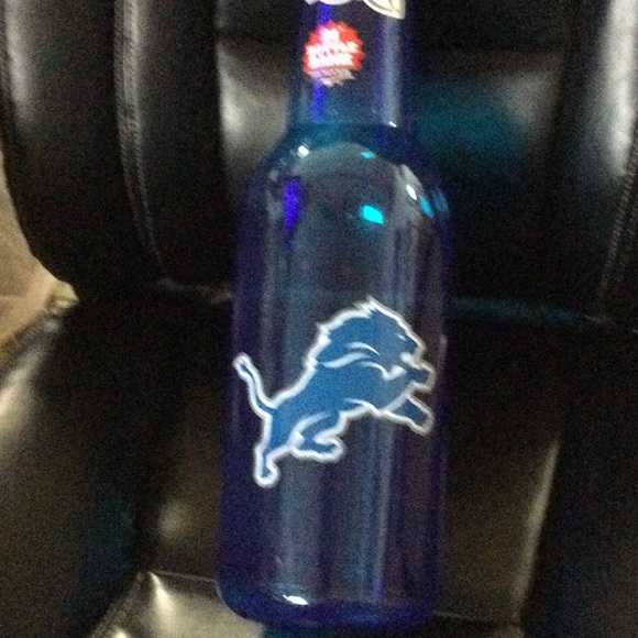 New Big  Lion’s Bank - Picture 1 of 7